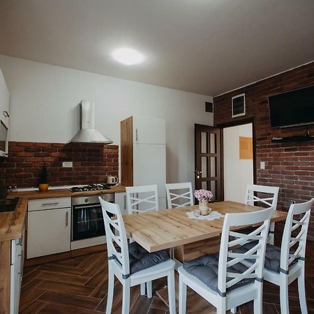 Apartman Vejama Josipdol Buitenkant foto