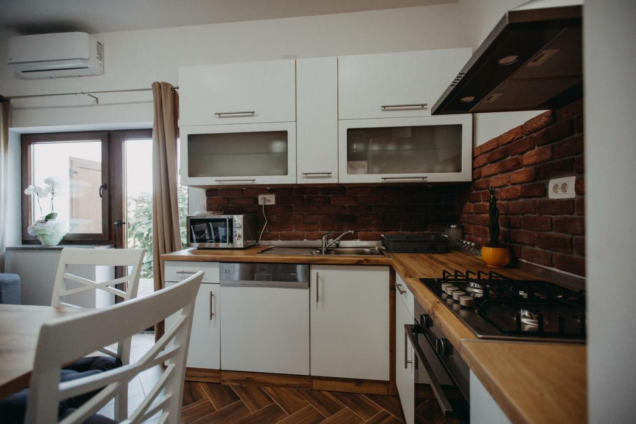 Apartman Vejama Josipdol Buitenkant foto